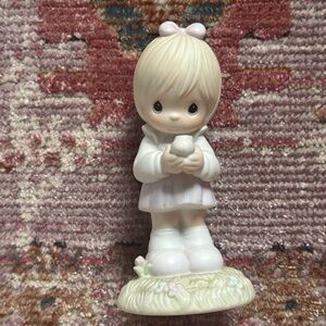 Precious moments “wishing you a happy Easter”